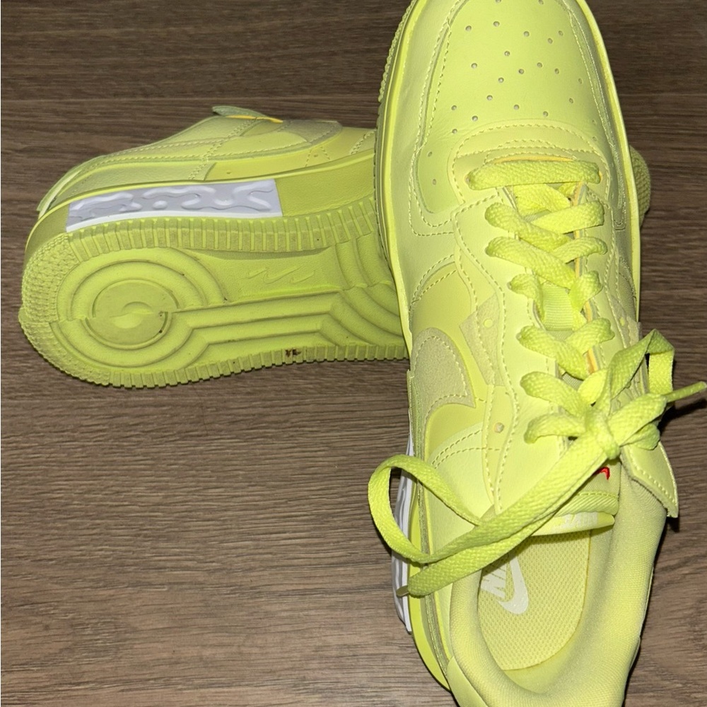 Women’s Nike Air Force 1 Fontanka Yellow Strike Size 10
